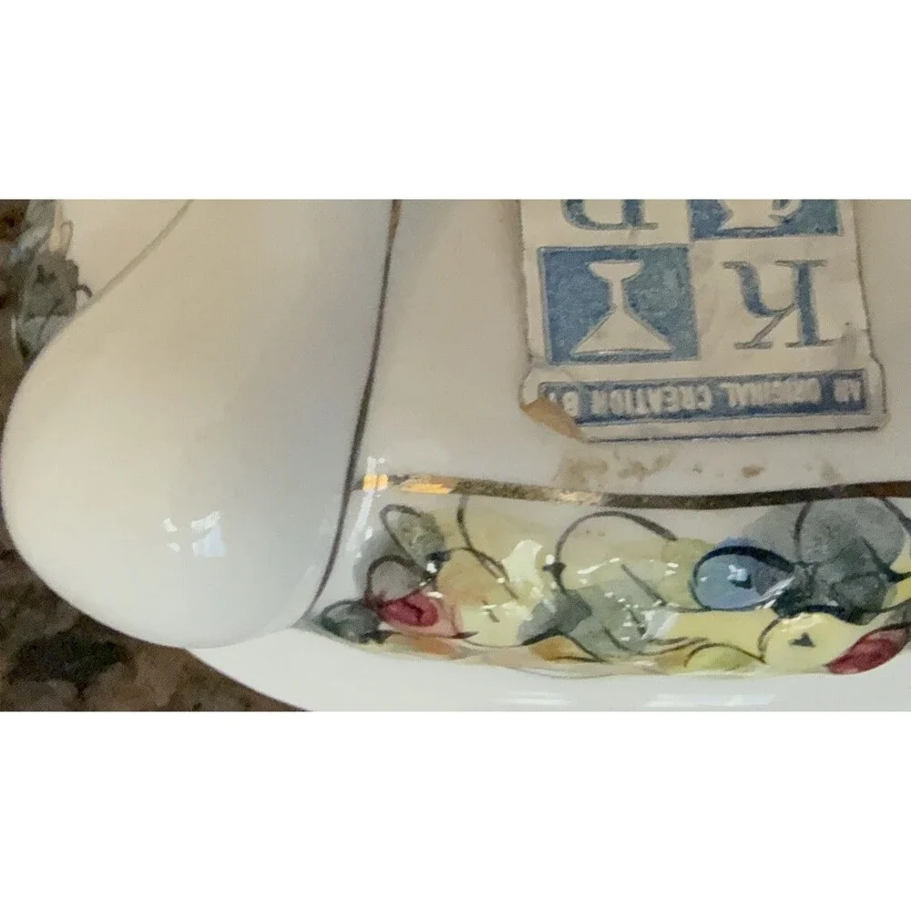 Vintage Capodimonte 1366/114 Porcelain Trinket Box Hand Painted Italy